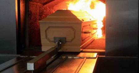 Funeral-Parlor-Employee-Accidentally-Cremated-on-HWN-FLASH