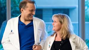 Doctor-donates-kidney-to-Anesthesiologist-on-HWN-HUMANITY