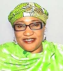 Aisha-Jumai-AlHassan-the-Women-Affairs-minister-slumps-at-IDP-camp-on-HWN-FLASH